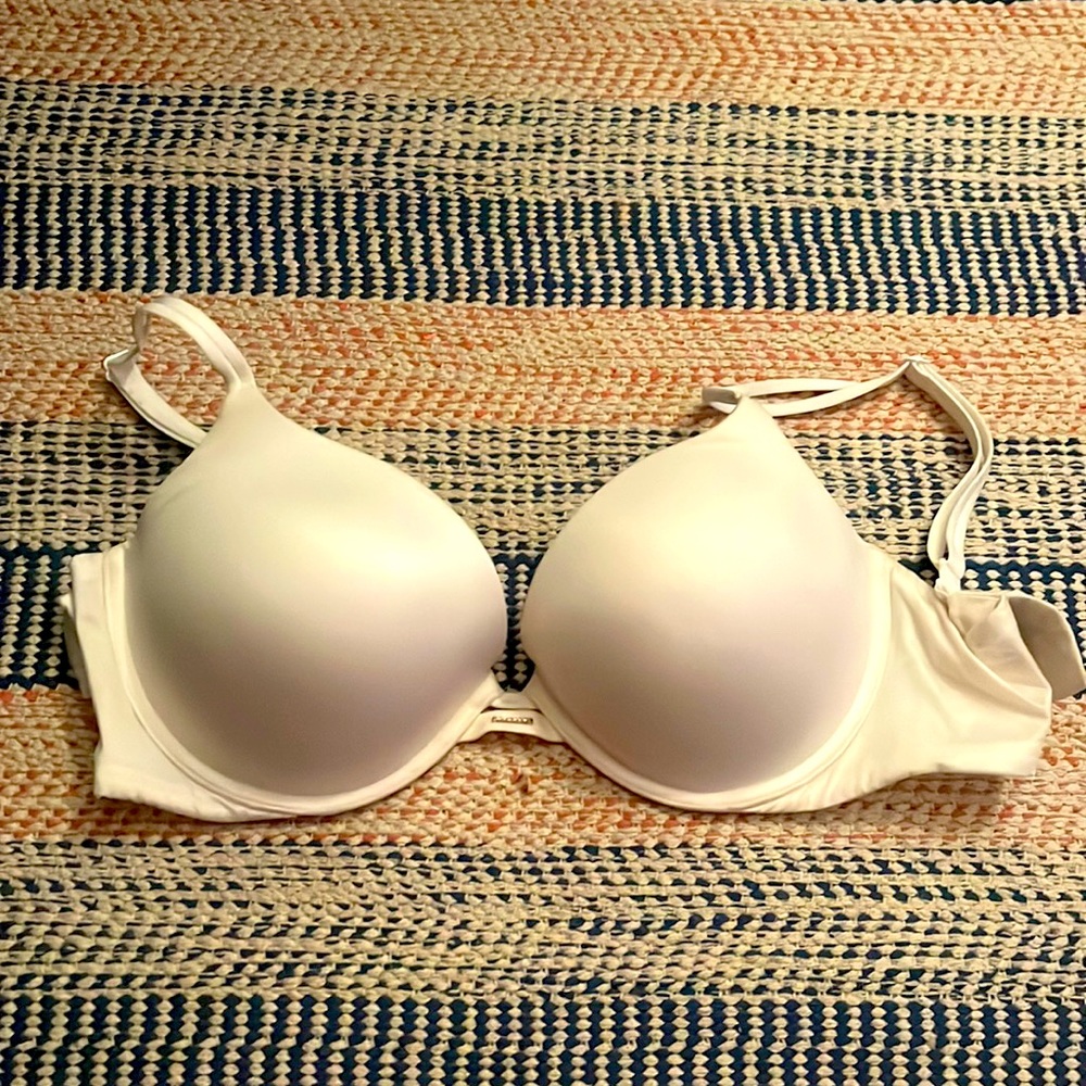 Victoria secret ver sexy bra 38D in great conditions, push up